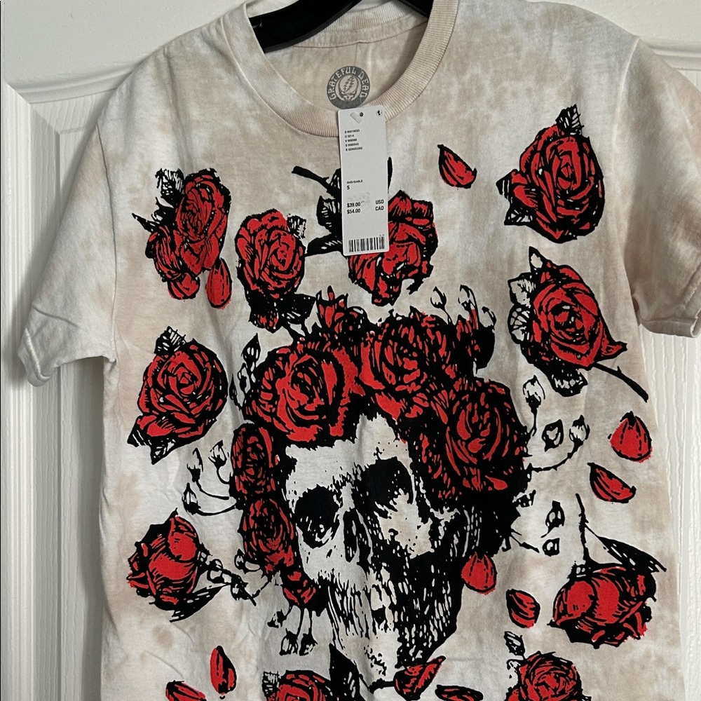 Urban Outfitters Beige Skull and Roses Tee - Picture 3 of 6